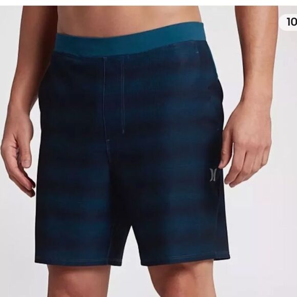 Hurley Men's Blue Swim Trunks - Picture 1 of 7